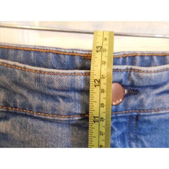 a.n.a a new approach Light wash skinny jeans - Picture 5 of 6